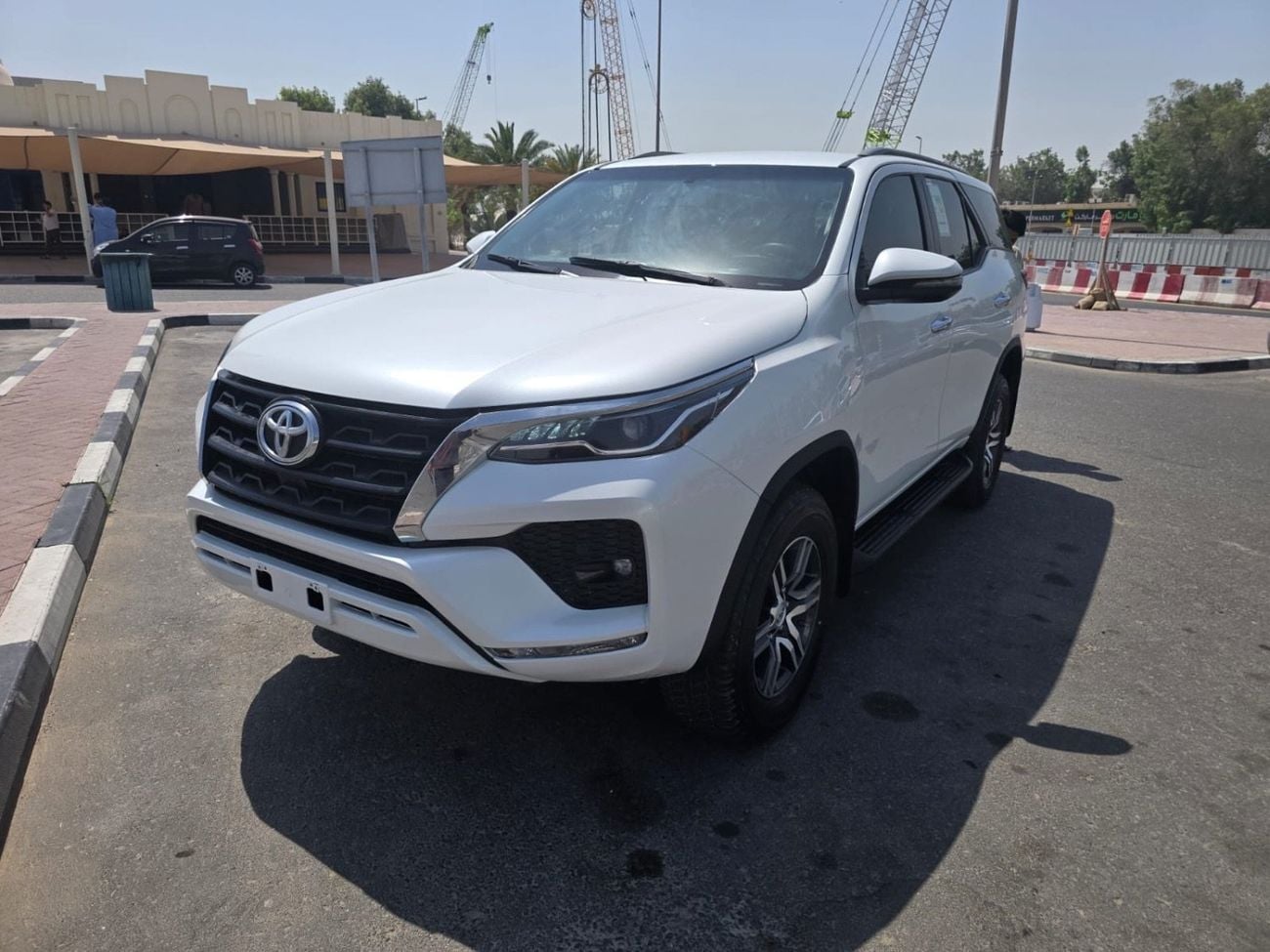Toyota Fortuner EXR 2.7L (160 HP)