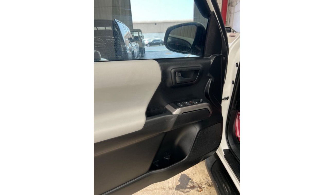 Toyota Tacoma Tacoma 2022 4x4 Drive Low Miles