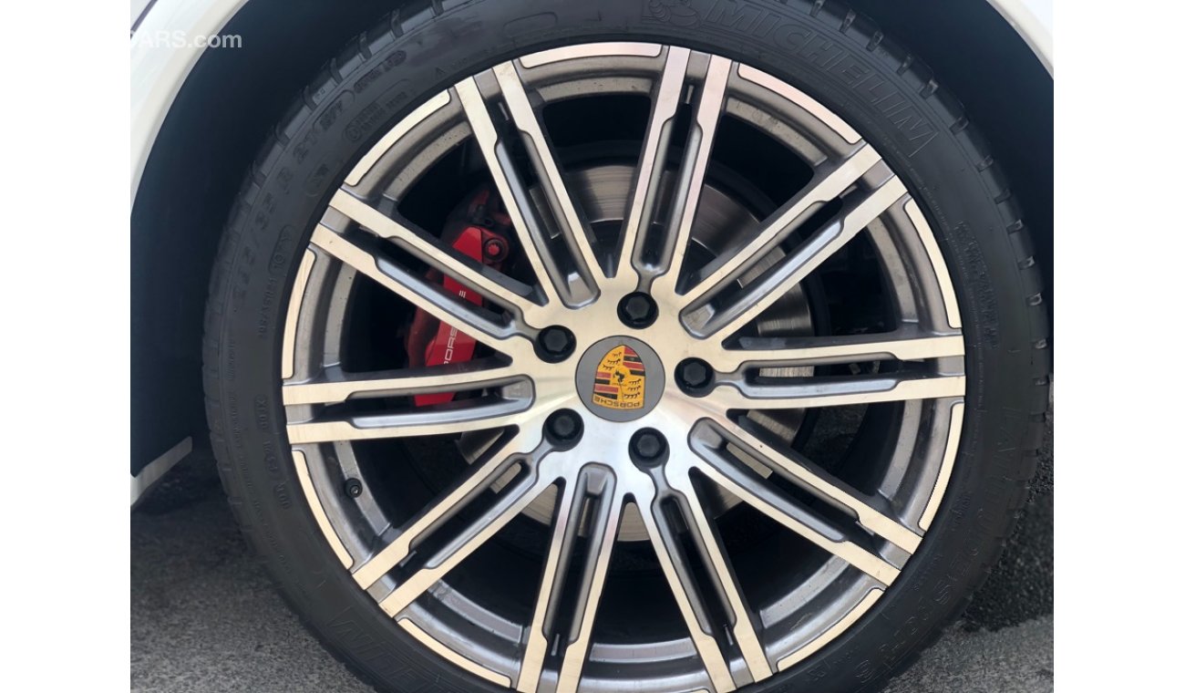 Porsche Cayenne GTS