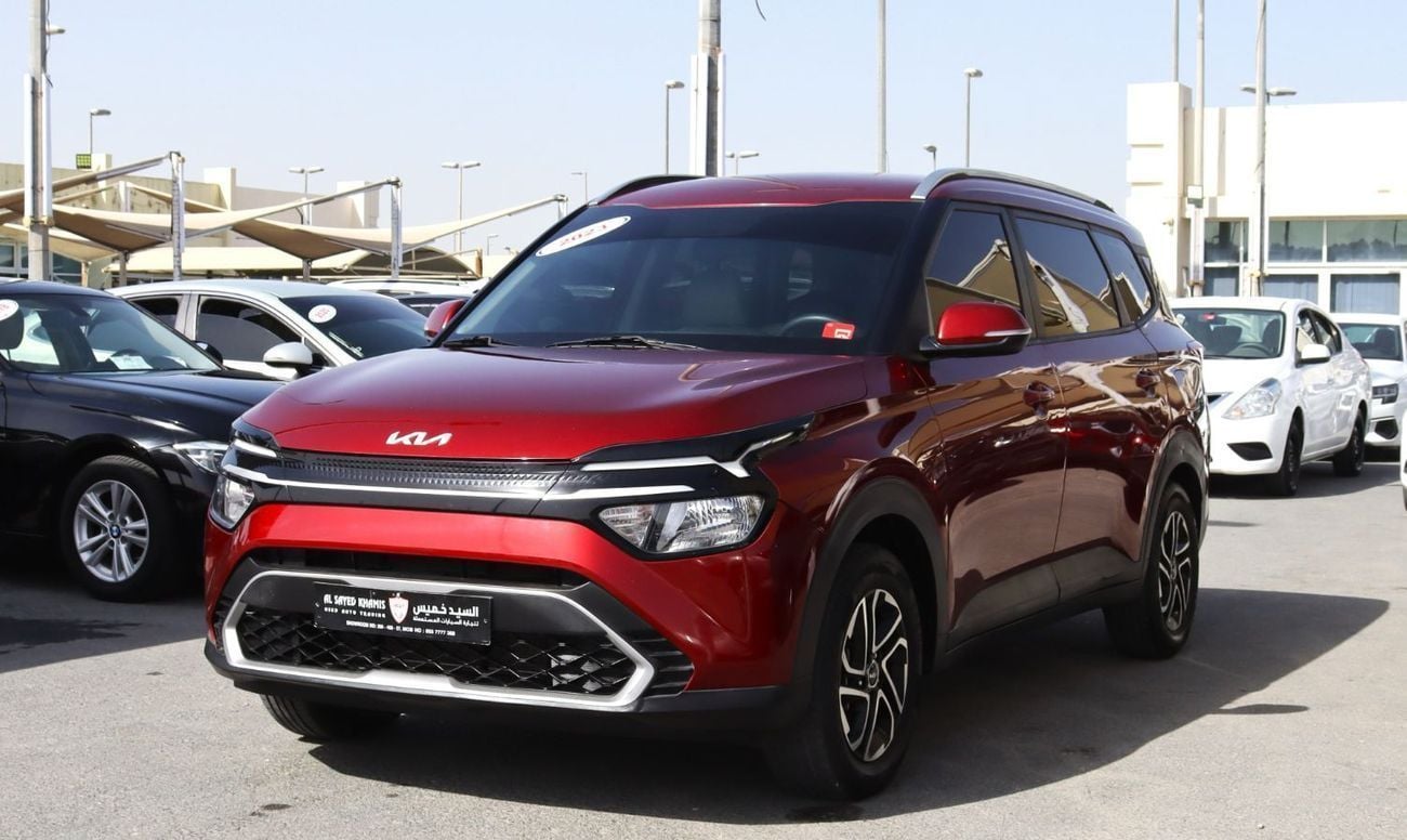 Kia Carens LX Smartstream 1.5L A/T -KIA CARENS 2023 - GCC - 4(V) -1.5L Accident-free -7 Seats -In excellent con