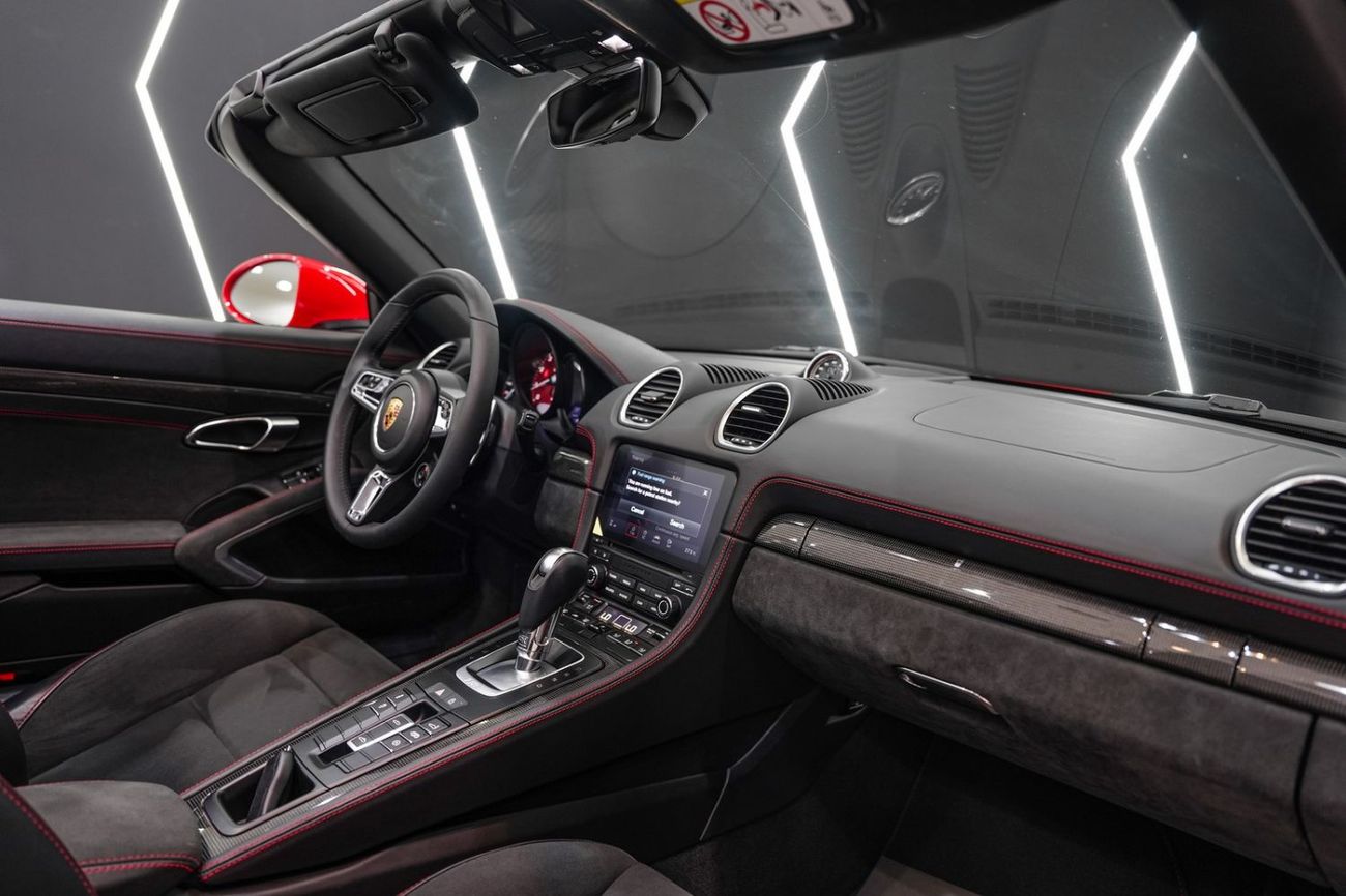 Porsche 718 Boxster GTS 4.0L A/T Sport Chrono Package, Carbon Interior, Very Low KM, Dealer Warranty