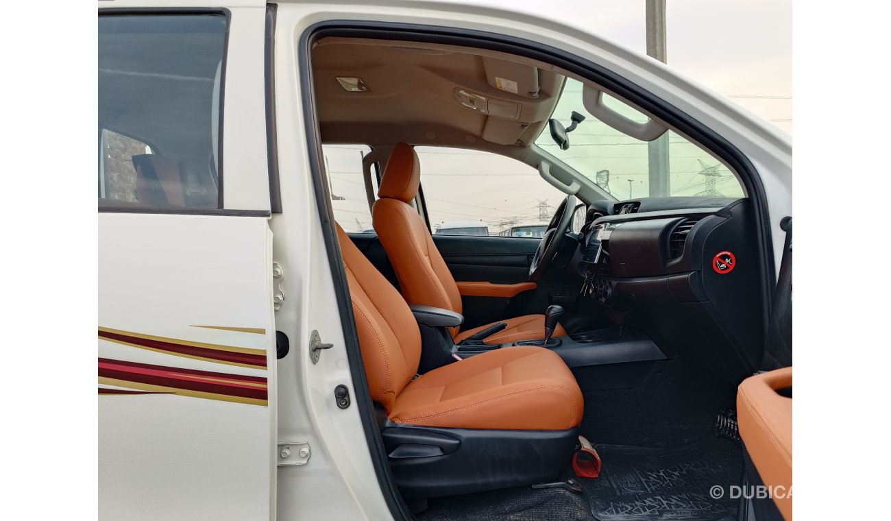 تويوتا هيلوكس 2.7L PETROL, A/T / LEATHER SEATS / SPECTACULAR CONDITION (LOT # 400735)