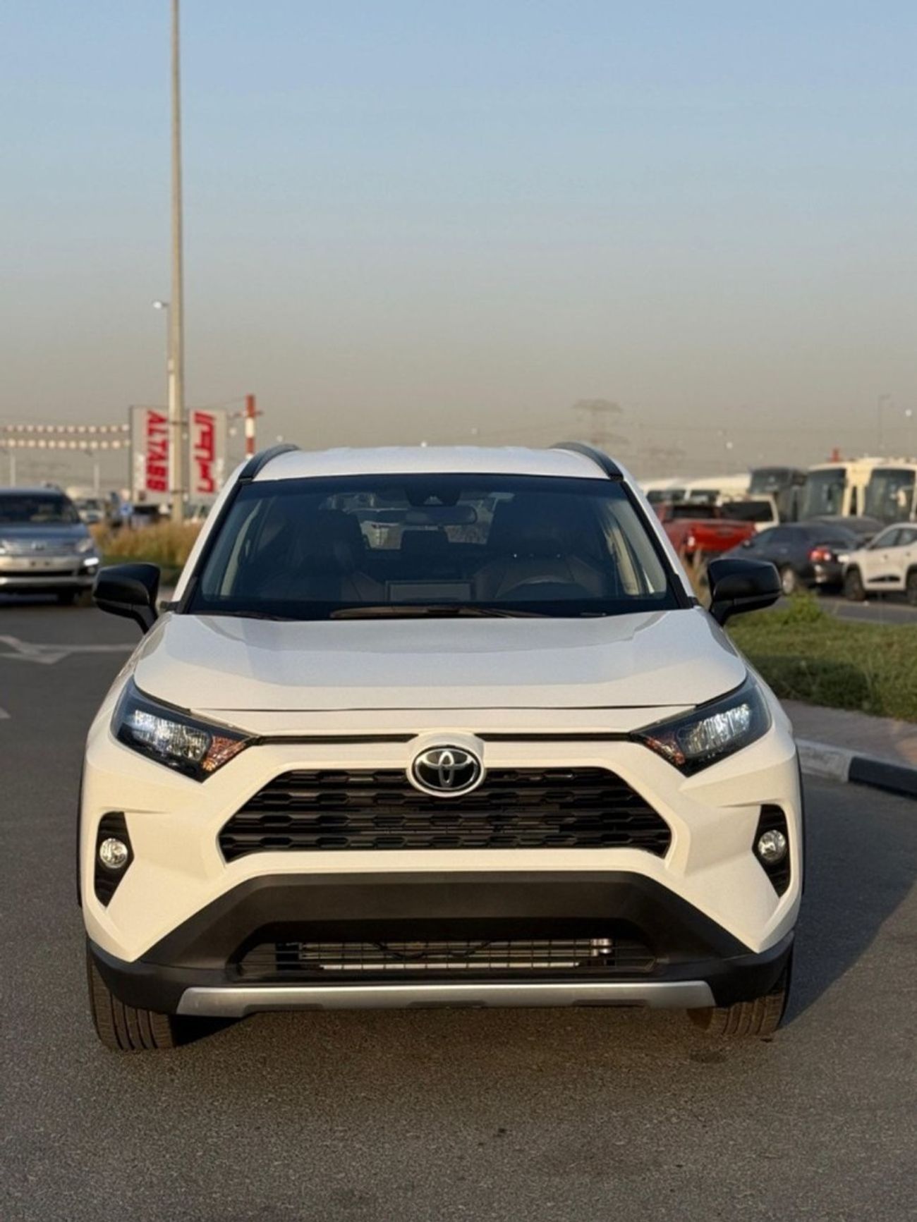 تويوتا راف ٤ 2021 leather seats rear view camera, low mileage