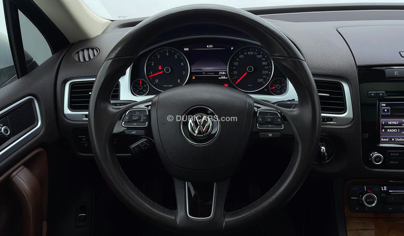 Volkswagen Touareg SEL 3.6 | Under Warranty | Inspected on 150+ parameters