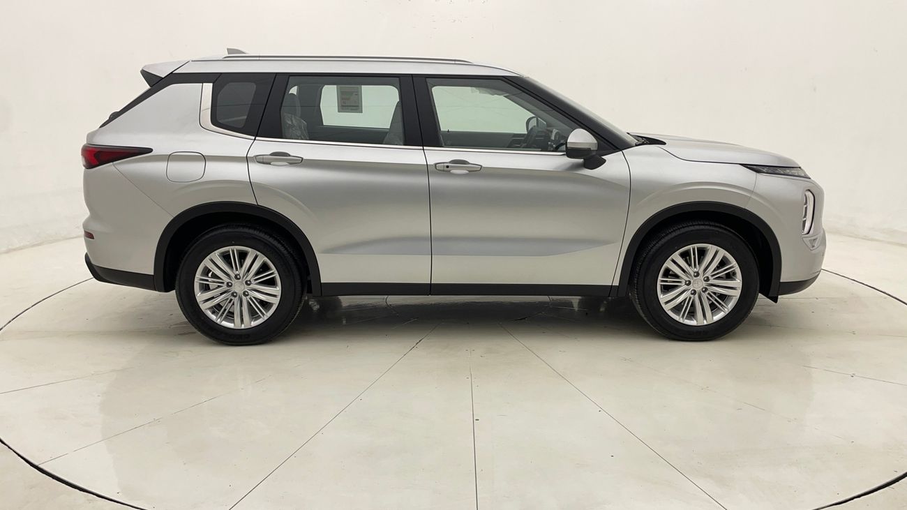 Mitsubishi Outlander MIDLINE WITH SUNROOF 2.5 | Zero Down Payment | Home Test Drive