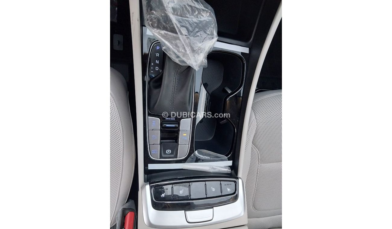 Hyundai Tucson 2.5 L , 4x4, rims 17