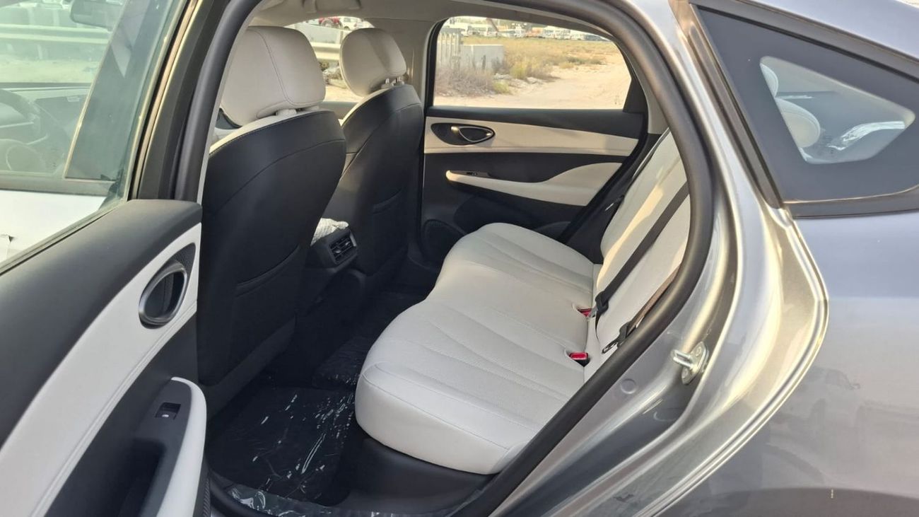 بي واي دي سيل 05 DM-i 2025 BYD SEAL 05 DMI  (Export Price 50000 Aed)