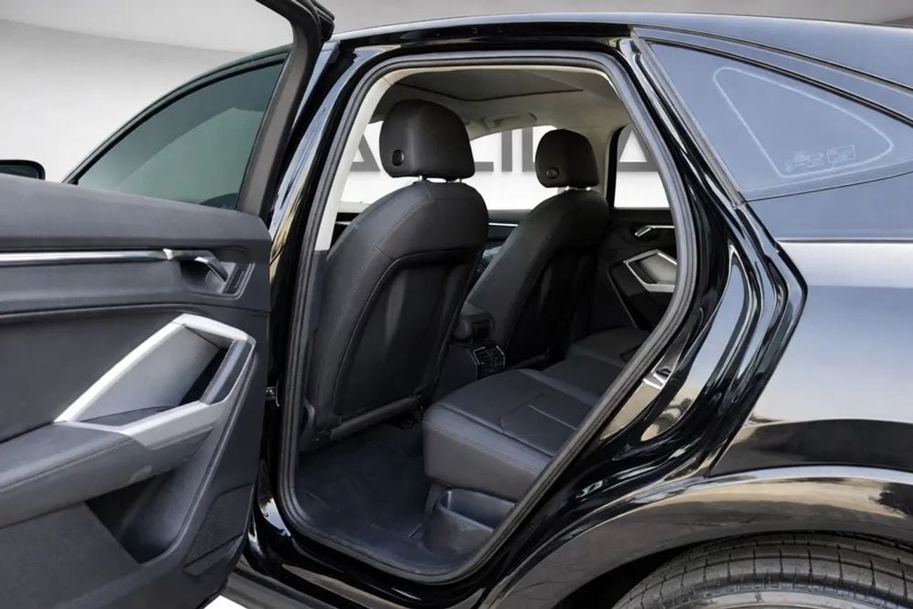 Audi Q3 S-LINE 40 TFSI S Line 2.0L 4WD  AED 1,958 l 0% Down Payment l 40 TFSI S Line Quattro l Full Al