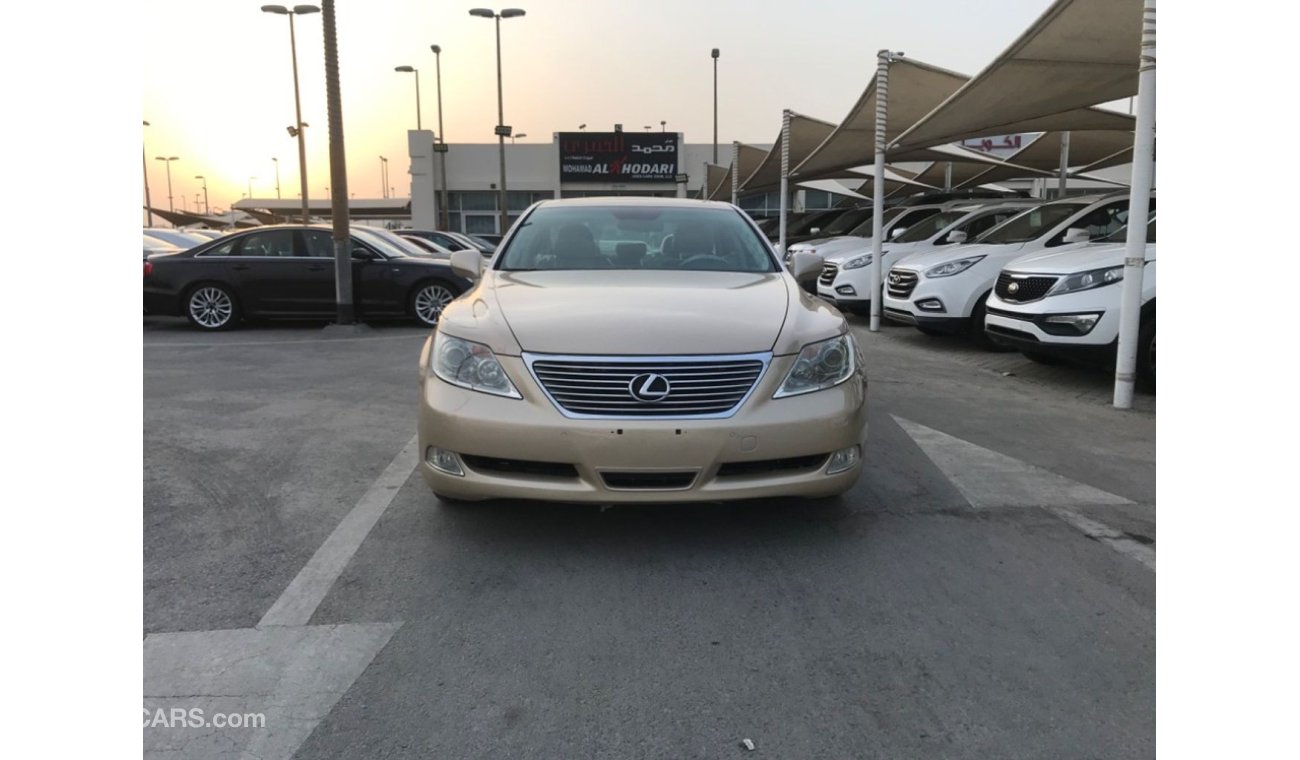 Lexus LS460 للبيع 460  خليجي موديل 2008 فل بدون حوادث