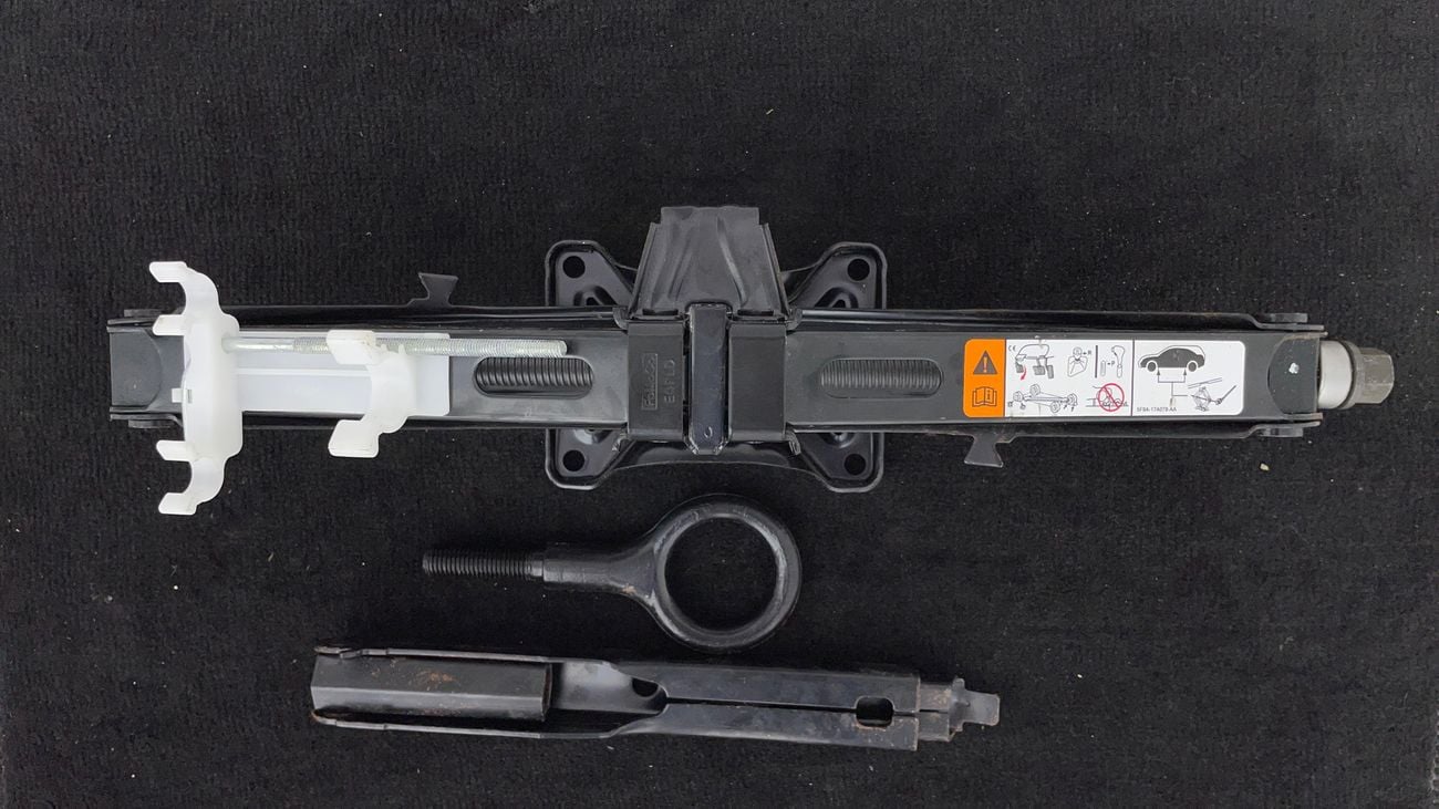 فورد إكسبلورر BASE 3.5 | بدون دفعة مقدمة | اختبار القيادة في المنزل