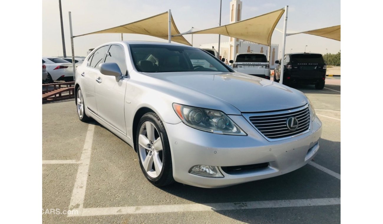 Lexus LS460