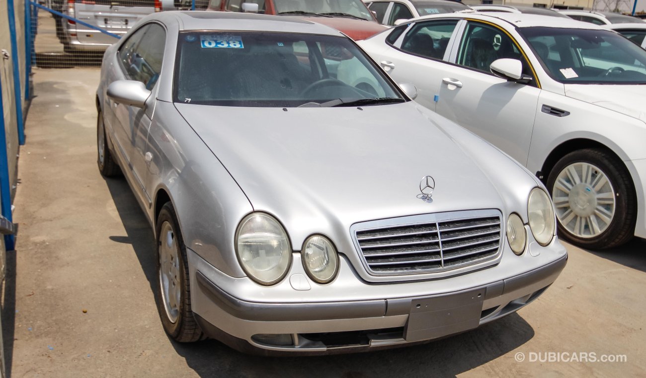 Mercedes-Benz CLK 320