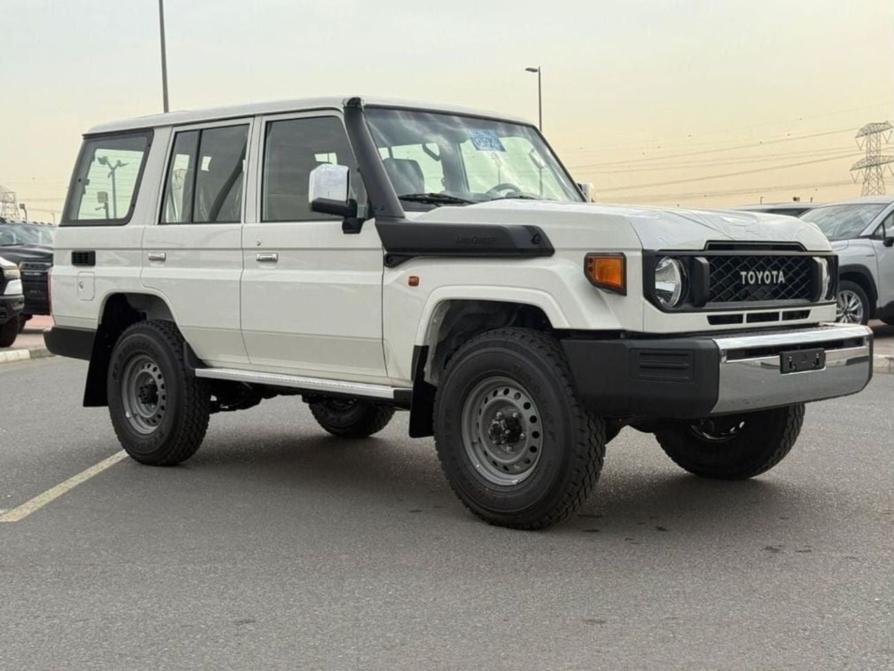 Toyota Land Cruiser 70 LX EXPORT ONLY - LC 78- 2.8L - DIESEL - MANUAL