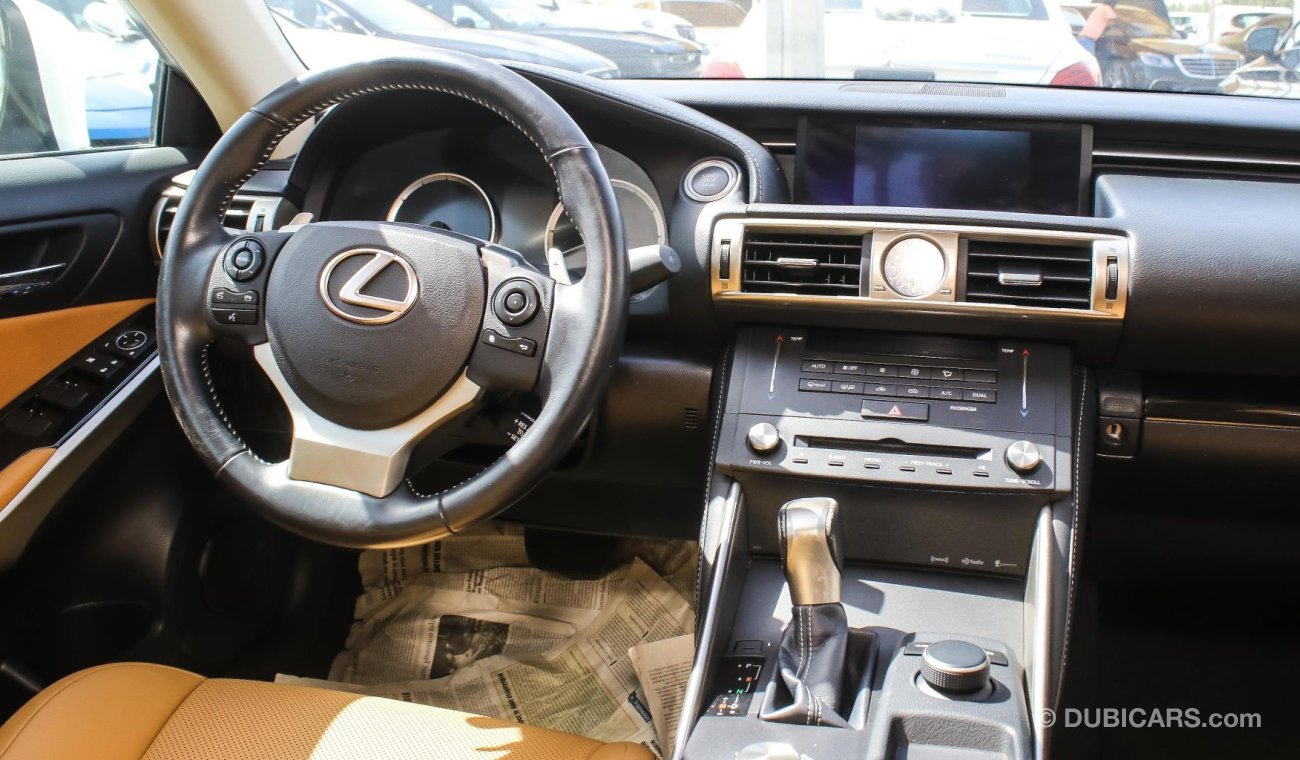 Lexus IS 200 T