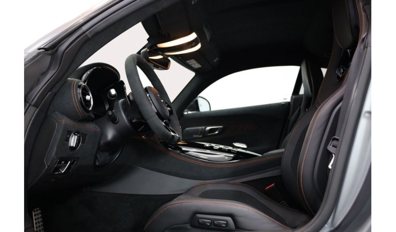 Mercedes-Benz AMG GT Black Series 2022, Brand New, Full Carbon Fiber Kit!!
