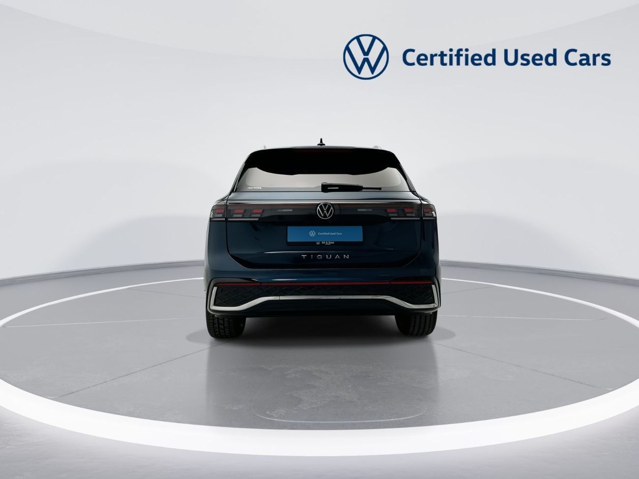 فولكس واجن تيجوان Tiguan R-Line 1.4L (Ref#78130) - 32,100 AED SAVINGS from New Car