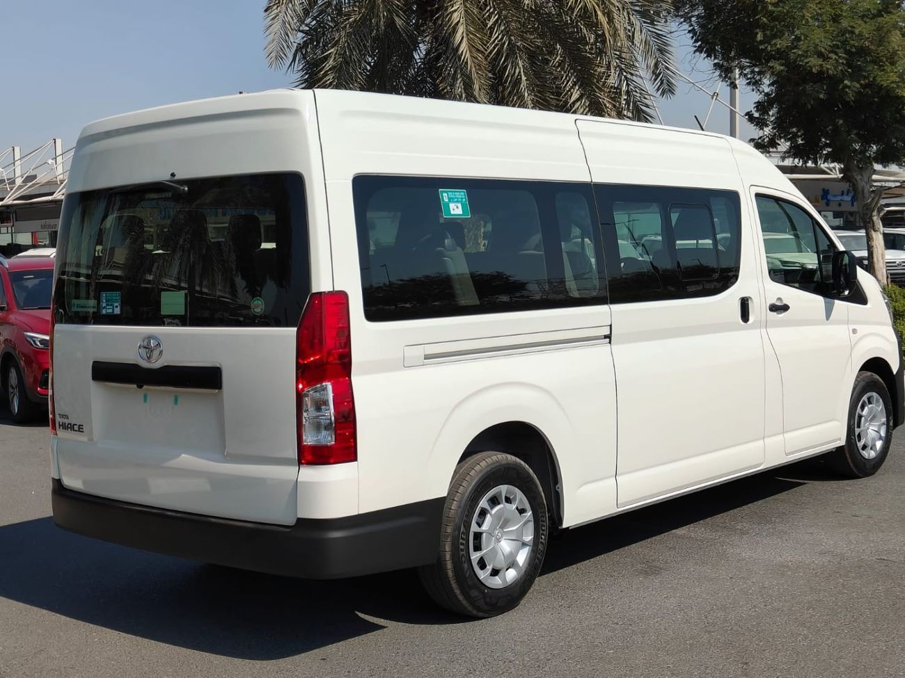 تويوتا هاياس 2026 Toyota Hiace DX 13-Seater 3.5L V6 Petrol M/T (3-Point Seatbelts) For Local