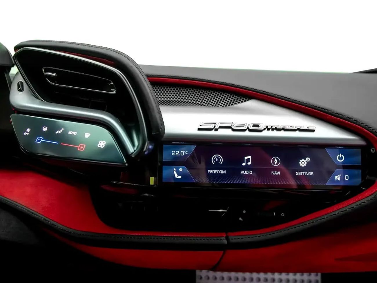 فيراري SF90 ستراديل | GCC Spec | With Service Contract