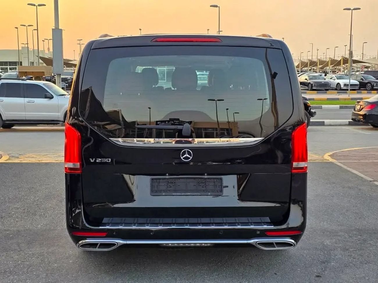 مرسيدس بنز فيتو GCC Specs - Well Maintained
