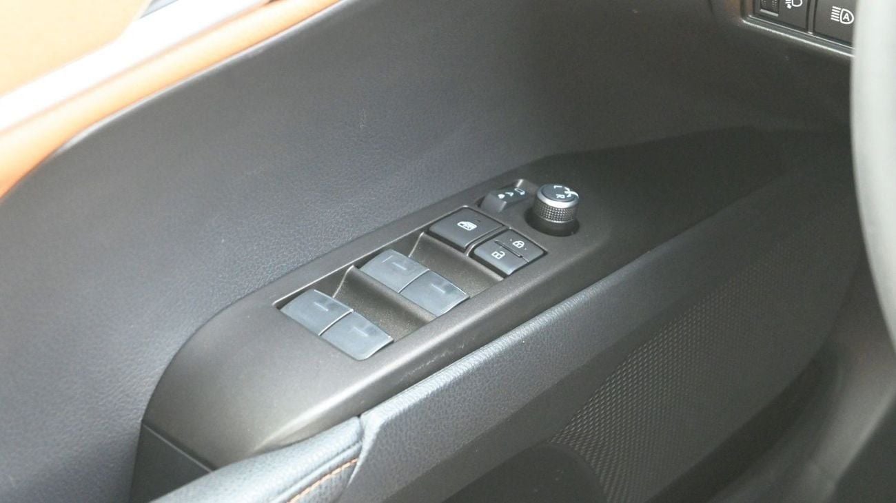 Toyota Camry GLE 2.5L Toyota Camry Hybrid GLE