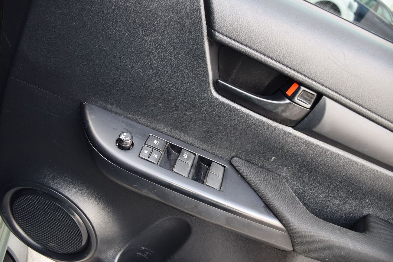 Toyota Hilux S GLX 2.8L AWD A/T