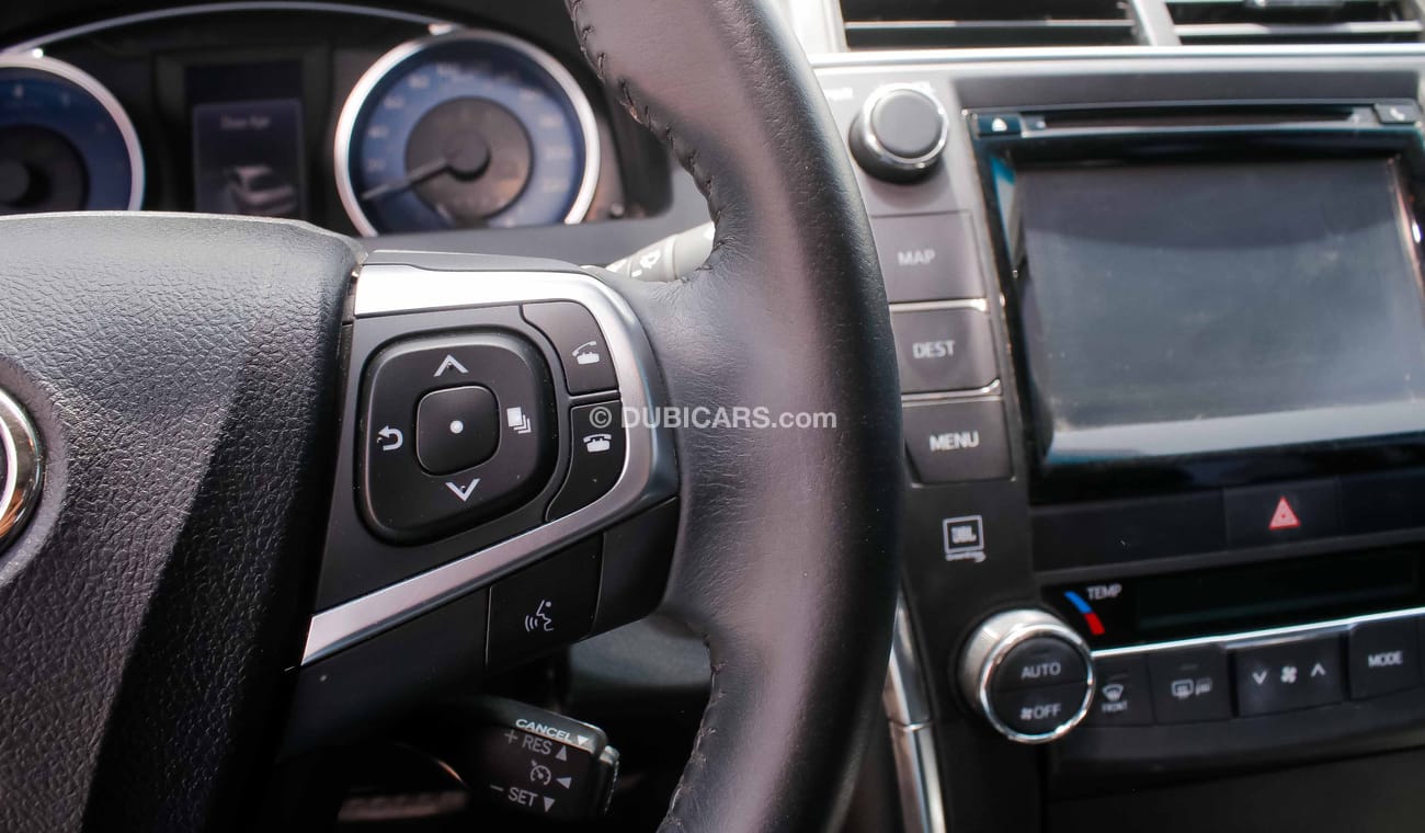 Toyota Camry XLE    import japan