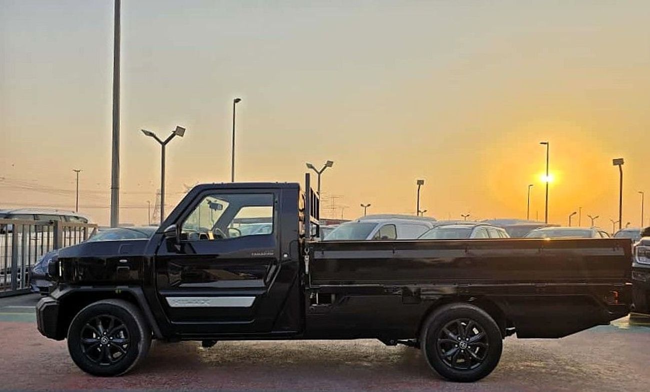 Toyota Tamaraw Toyota Tamaraw SC 2.4l A/T Diesel 4*2  2025 Black color