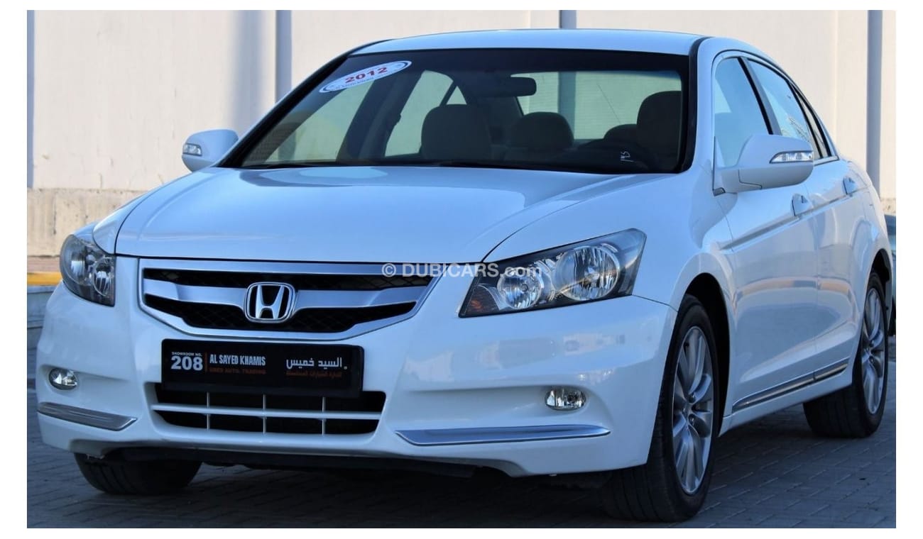 هوندا أكورد هوندا أكورد 2012 خليجي بحالة ممتازة بدون حوادث