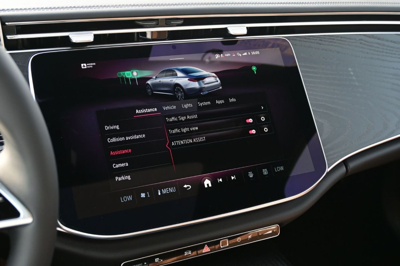 Mercedes-Benz E200 Mercedes-Benz E200 2.0L Turbo + Mild Hybrid Color Black Model2026