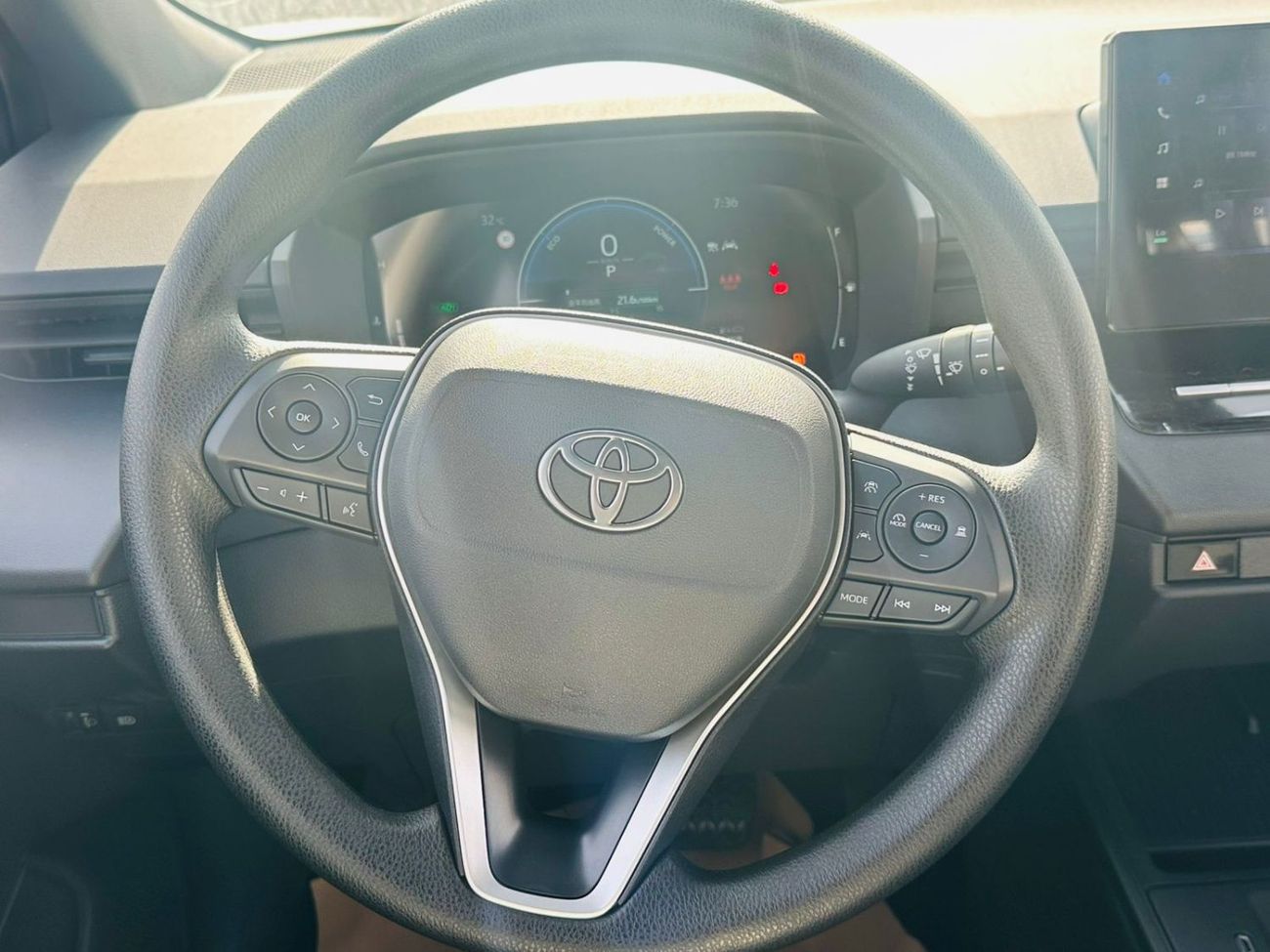 Toyota Frontlander 2.0 HYBRID - NEW FACE 2025 MID OPTION - MODEL 2025