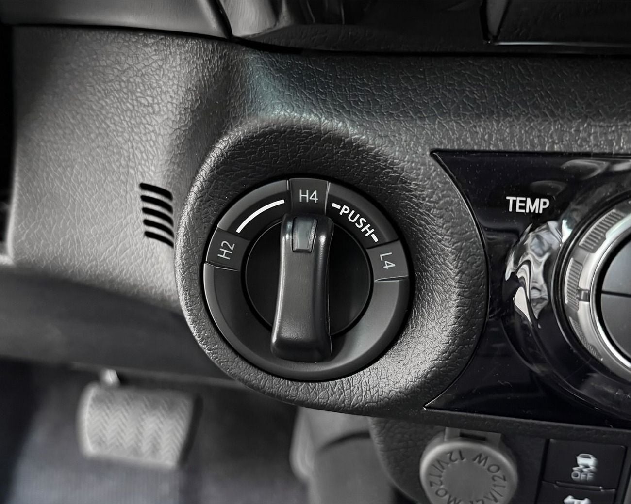 Toyota Hilux l FOR EXPORT ONLY l Automatic | Brand New