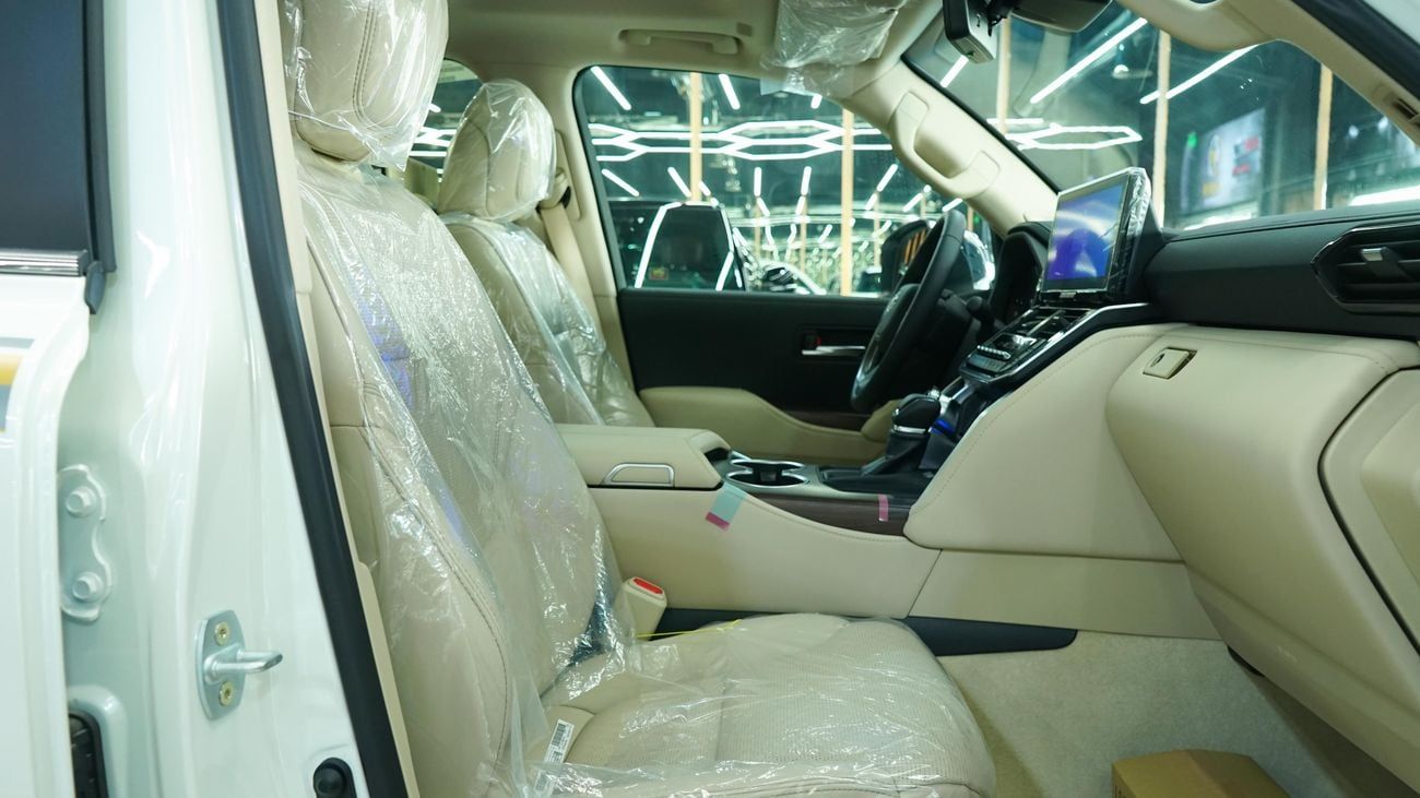 تويوتا لاند كروزر VXR 4.0 L V6