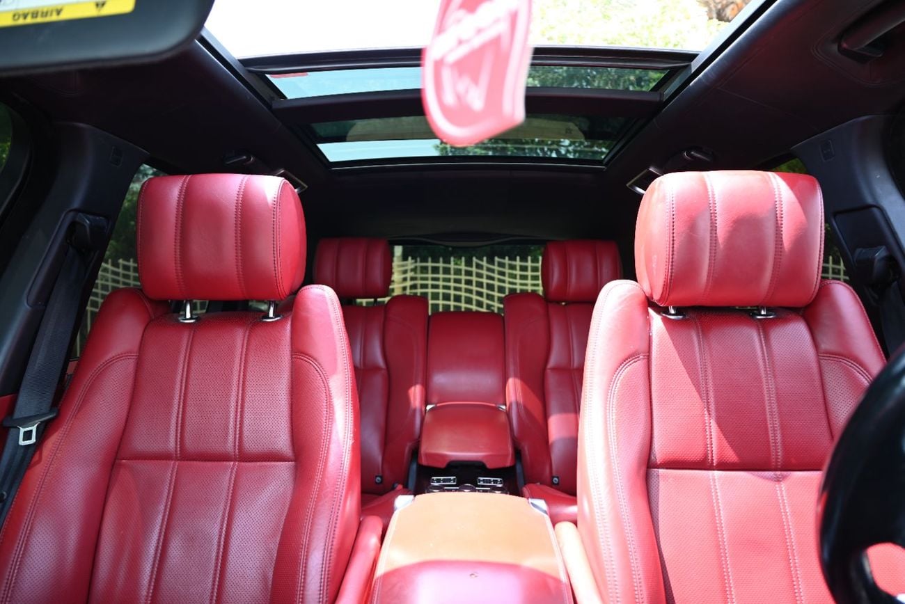 Land Rover Range Rover AUTOBIOGRAPHY -  AGENCY MAINTAINED - ACCIDENT FREE - RANGE ROVER SUPERCHARGED 2015 - GCC - WELL MAIN