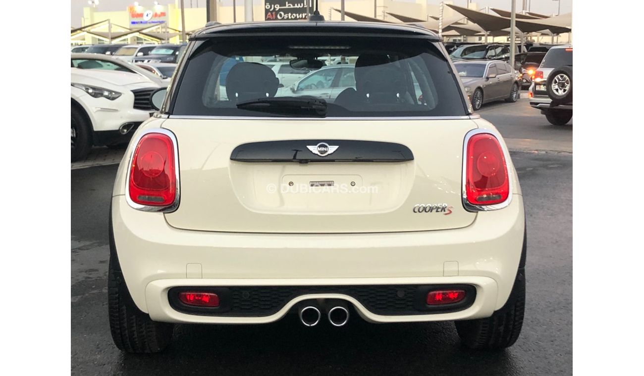 ميني كوبر إس موديل 2018 حاله ممتازه من الداخل والخارج فل مواصفات كراسي جلد ومثبت سرعه وتحكم كهربي كامل ونظام صوت