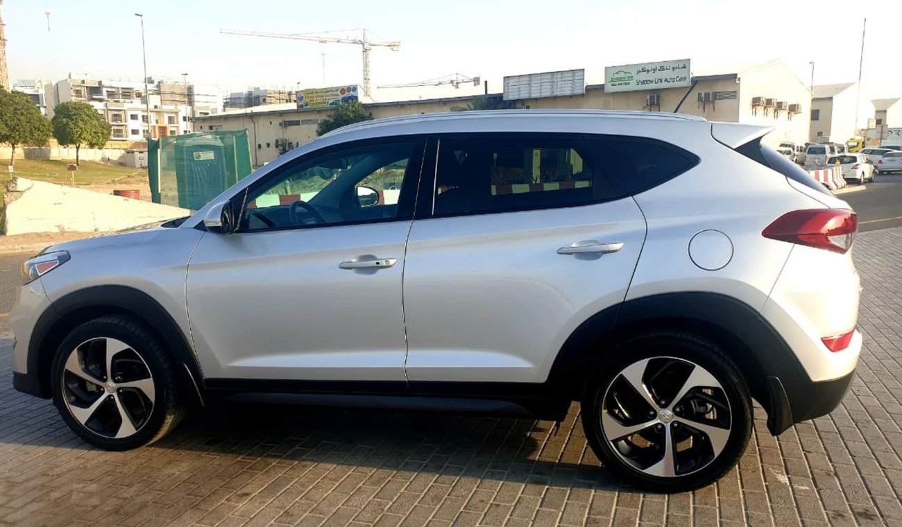 Hyundai Tucson Full option 1.6 L