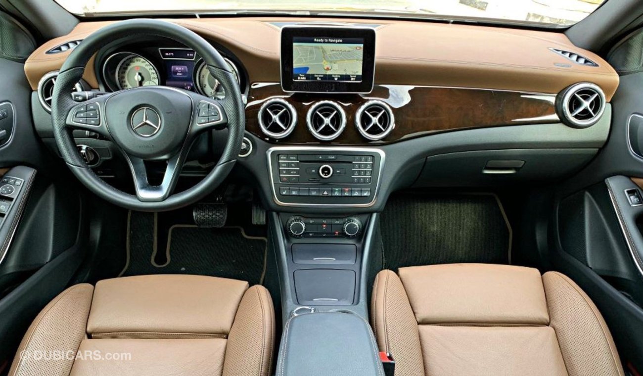 Mercedes-Benz GLA 250 4 MATIC - AGENCY MAINTAINED - 3500 KM  DRIVEN ONLY - BANK FINANCE AVAILABLE