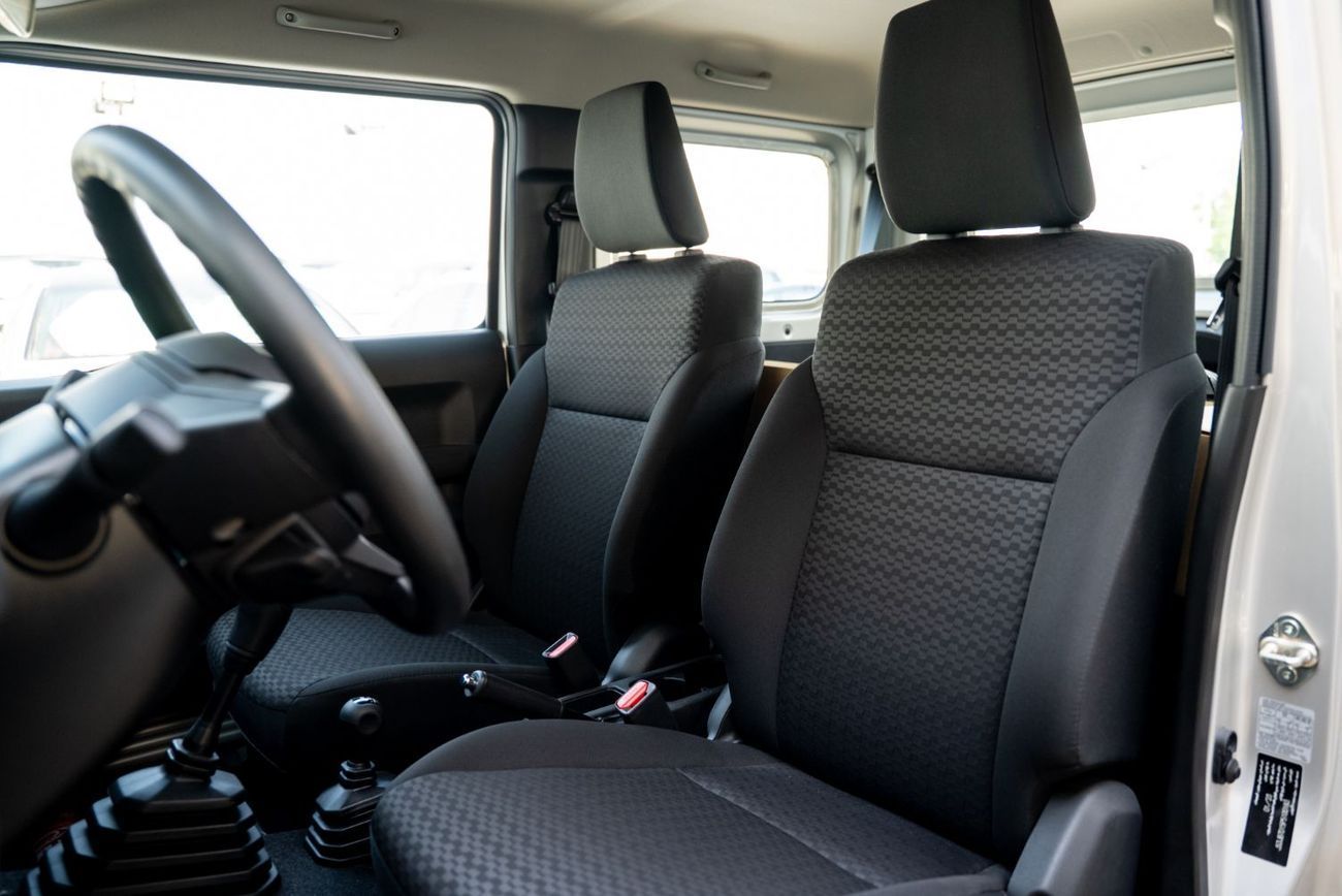 Suzuki Jimny 1.5L GL (M/T) GCC Brand New for Local Registration