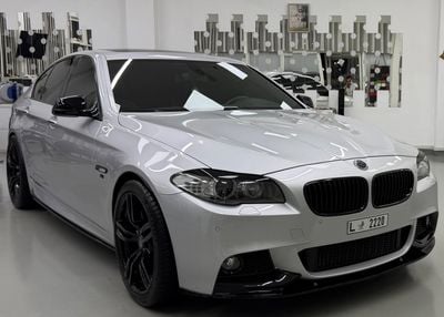 بي أم دبليو M550i Original paint .. V8 .. Low Milegea .. Perfect Condition