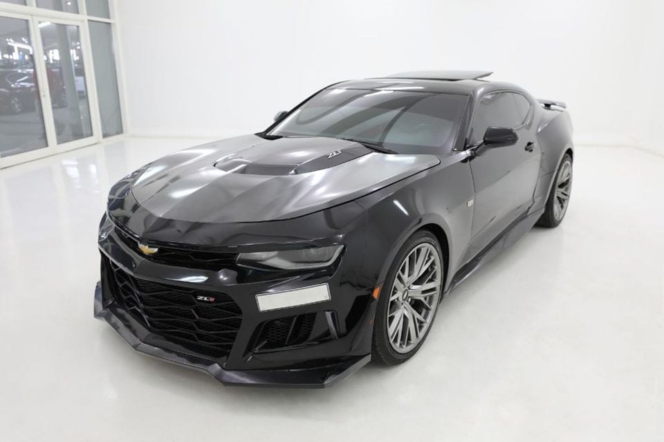 Chevrolet Camaro Model 2018 V8 Engine 6 2l 455 Hp 20 Alloy Wheels J0123889 For Sale Black 2018