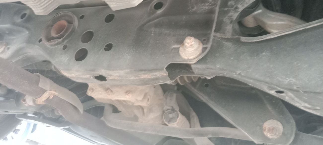 ميتسوبيشي آوتلاندر PREMIUM 2.5 | بدون دفعة مقدمة | اختبار القيادة في المنزل