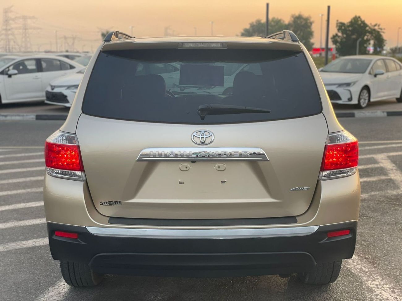 Toyota Highlander 2013 Toyota Highlander MidOption+ 3.5L V6 - AWD 4x4 - Electric Seats - 7 Seater With Rear CAM -