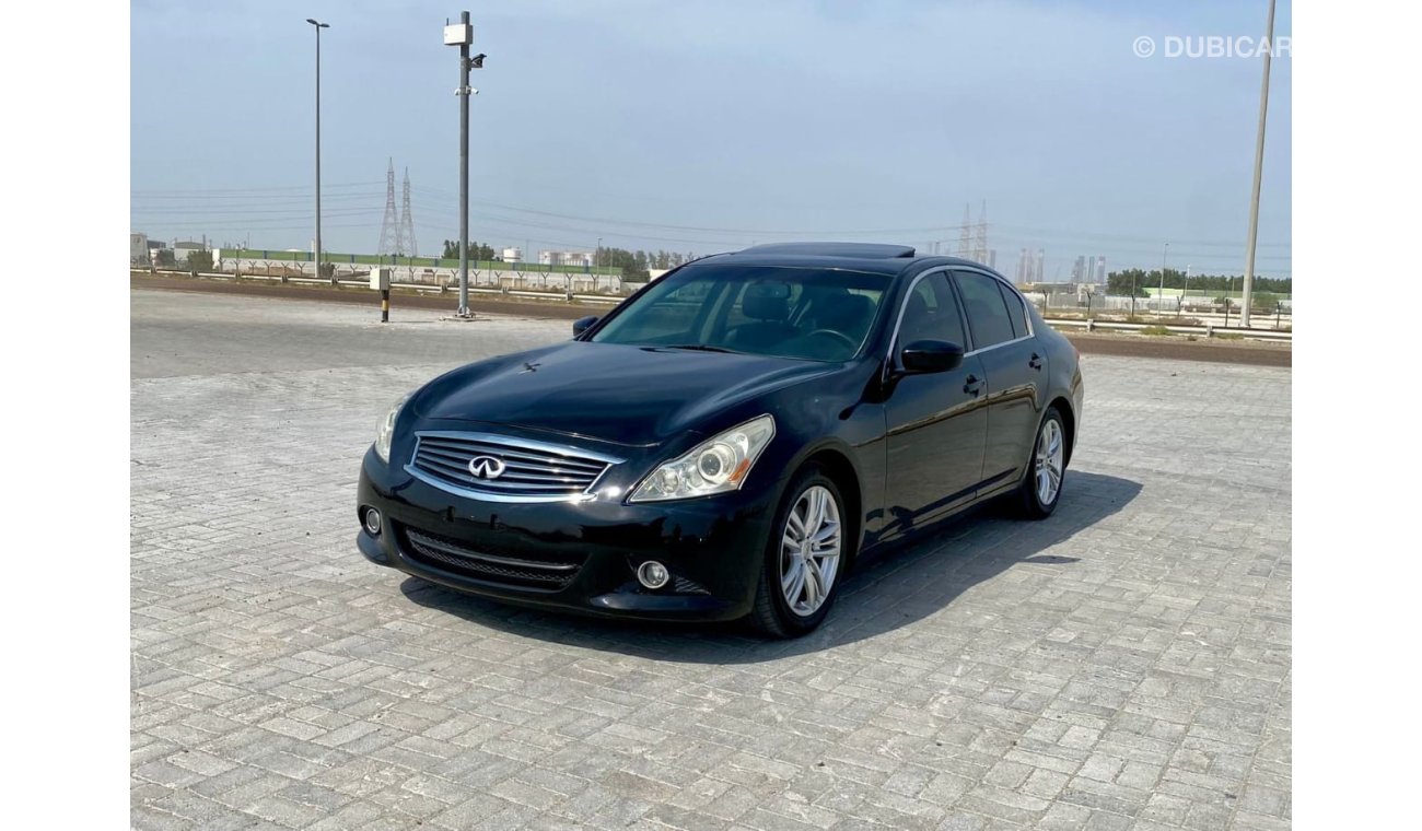 إنفينيتي G37 السياره بحاله ممتازه جدا لا تحتاج إلى أي مصاريف