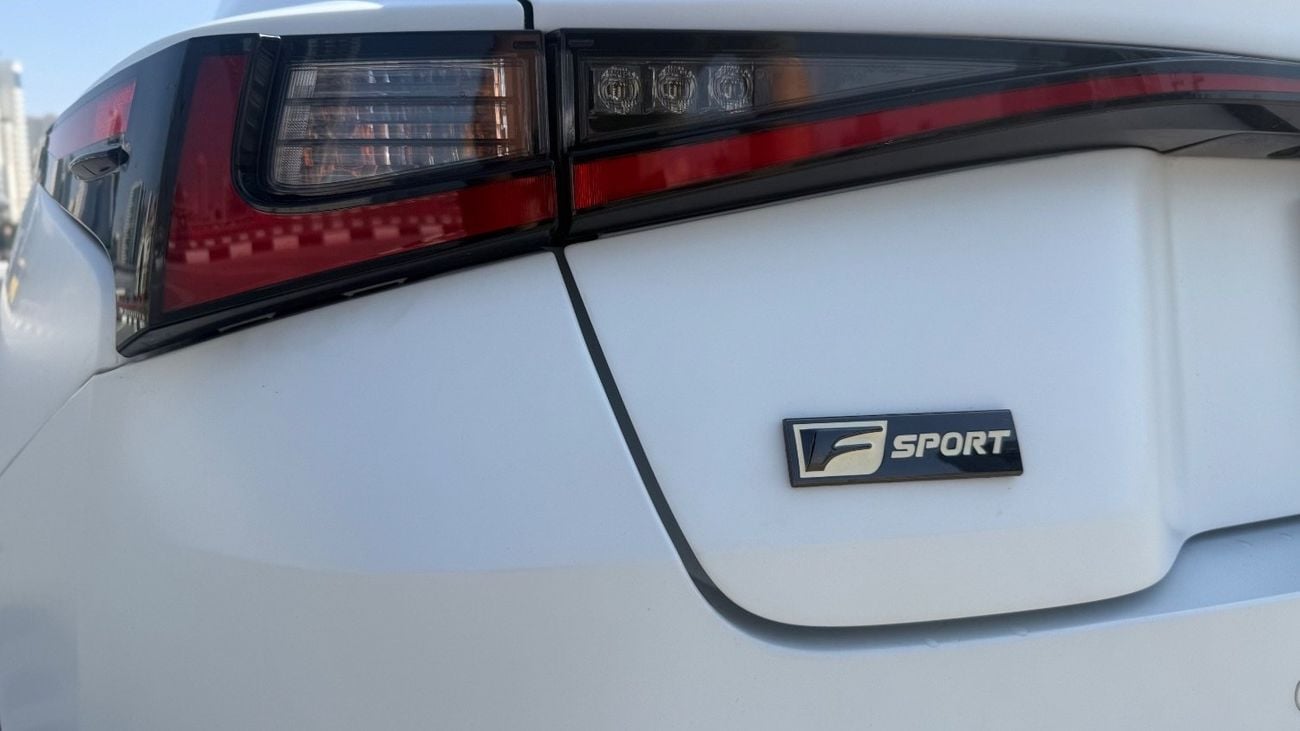 لكزس IS 350 F Sport Platinum 3.5L