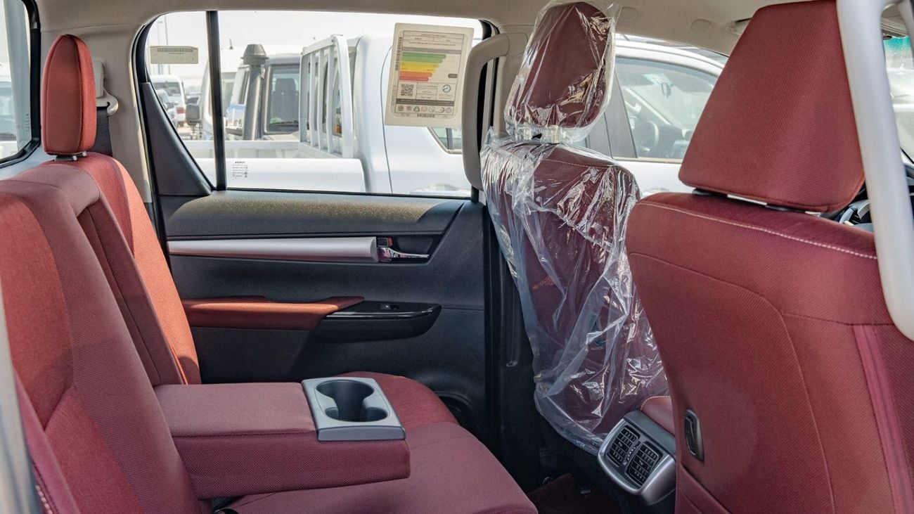 Toyota Hilux 2025 Toyota Hilux SR5 DC 4x4 2.7L Petrol AT (White)