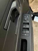 Mitsubishi L200 Mitsubishi L200 manul gear  4*4. Model. 2025. Black