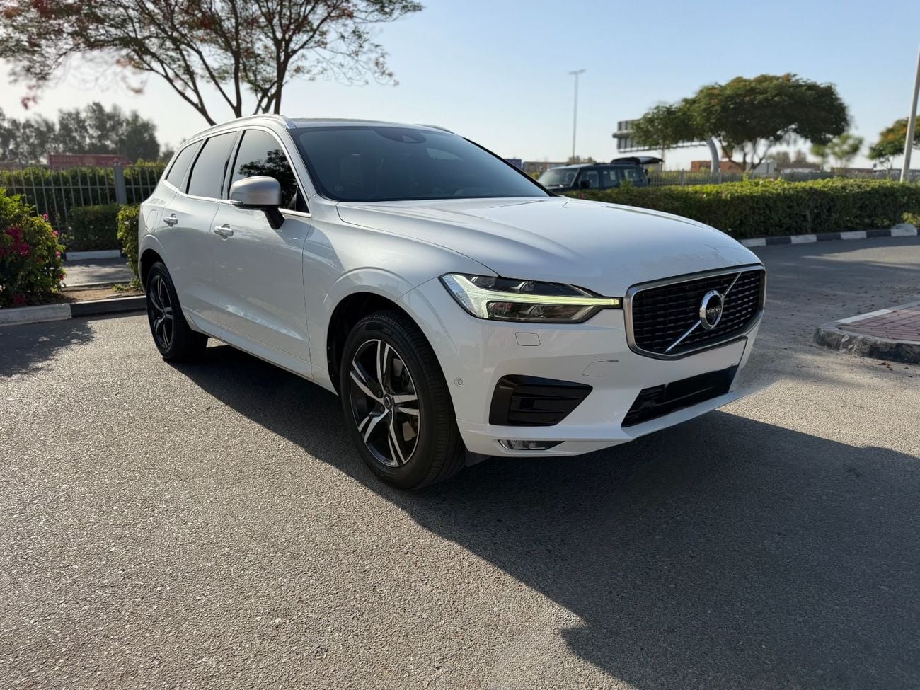 Volvo XC60 T6 R DESIGN HIGHLINE
