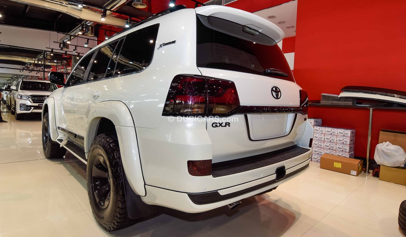 Toyota Land Cruiser XTREME GXR