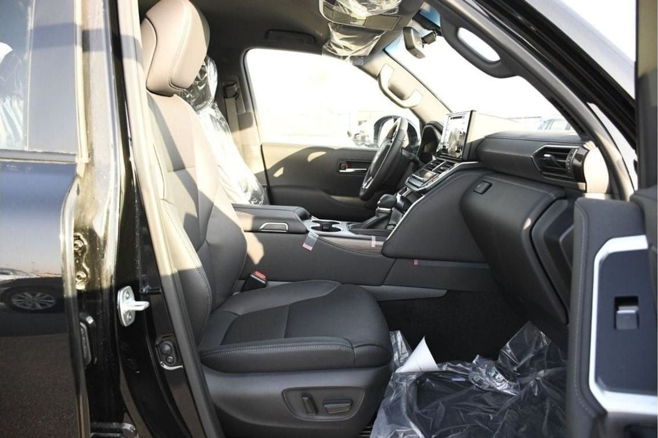 تويوتا لاند كروزر LC300 4.0 GXR WITH LEATHER AND POWER SEATS