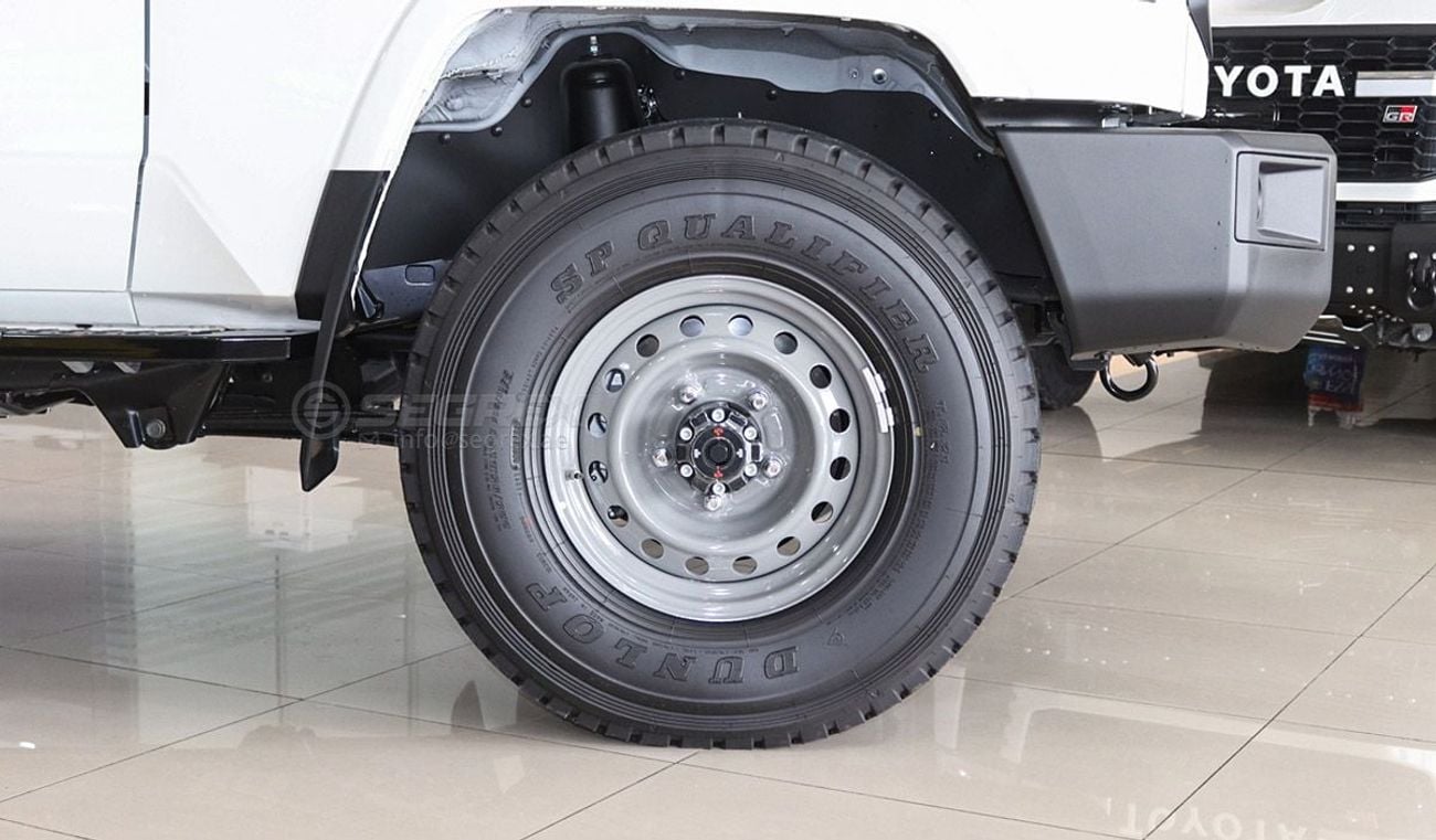 تويوتا لاند كروزر 70 2025 Model Toyota Land Cruiser Hardtop LC78, 4.0L Petrol 4WD 6A/T