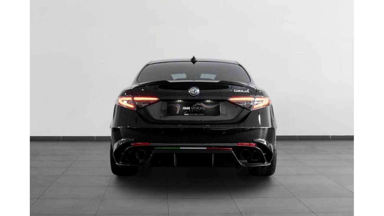 ألفا روميو جوليا 2023 Alfa Romeo Giulia Quadrifoglio / Highest option available / 5 Year Alfa Romeo Warranty & Servic